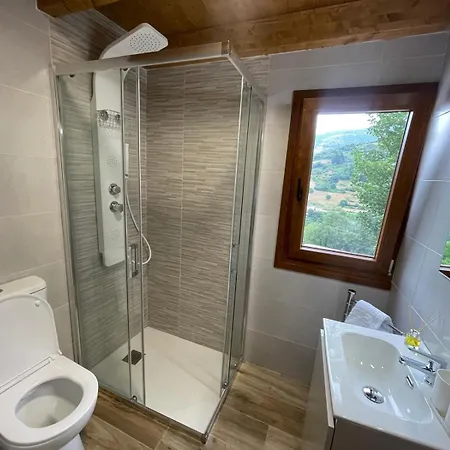 Apartmán Rurales Casa Carloto Castanedo (Cangas del Narcea, Asturias)